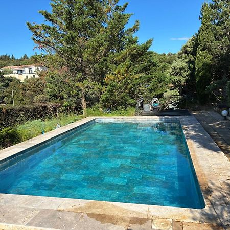 Gite 2 Chambres Avec Piscine Sernhac Екстер'єр фото