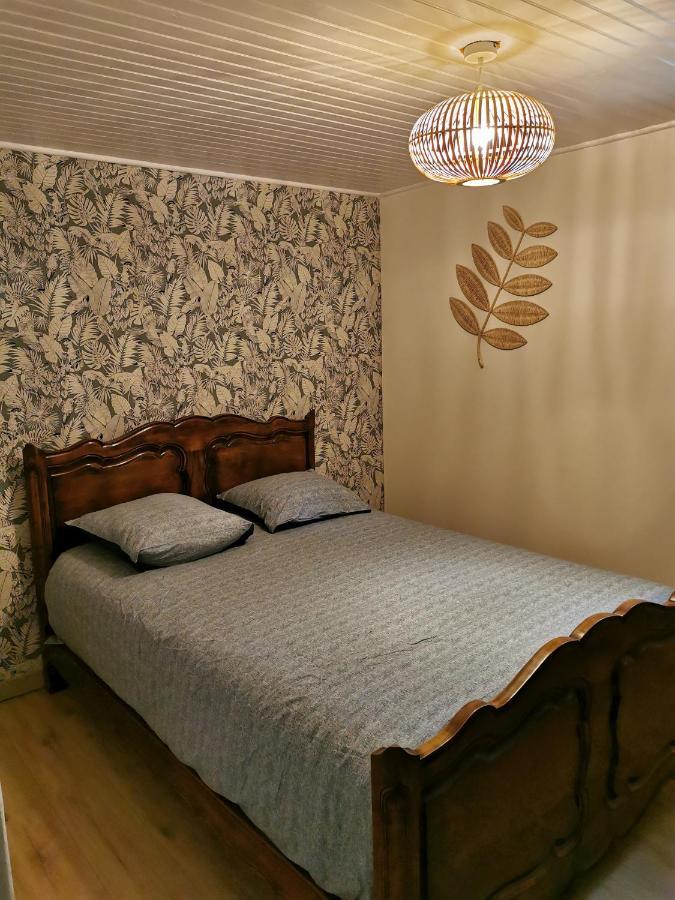 Gite 2 Chambres Avec Piscine Sernhac Екстер'єр фото