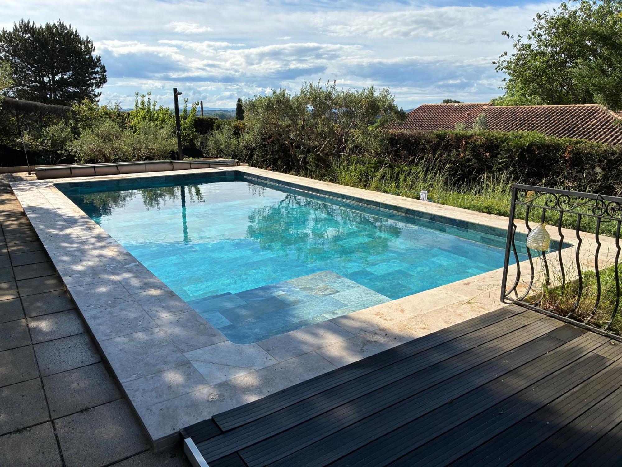 Gite 2 Chambres Avec Piscine Sernhac Екстер'єр фото